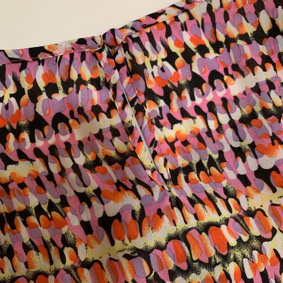 UMGEE | Short Sleeve Blouse Abstract Bright Lightweight Cotton Blend | Size S - Picture 4 of 6